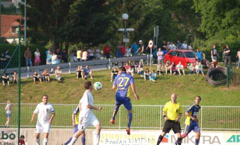 Športni stadion